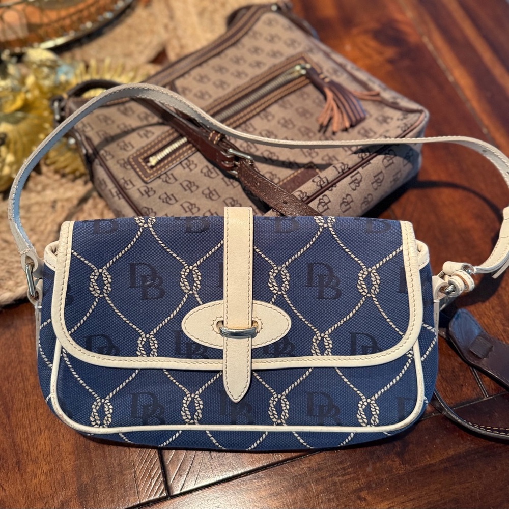Dooney & Bourke Navy Rope-Print Crossbody Bag with Cream Trim